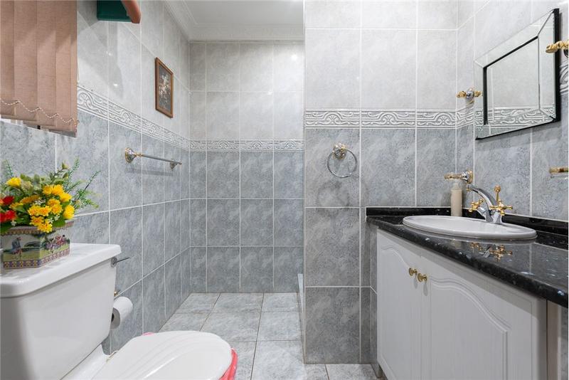5 Bedroom Property for Sale in Bassonia Gauteng