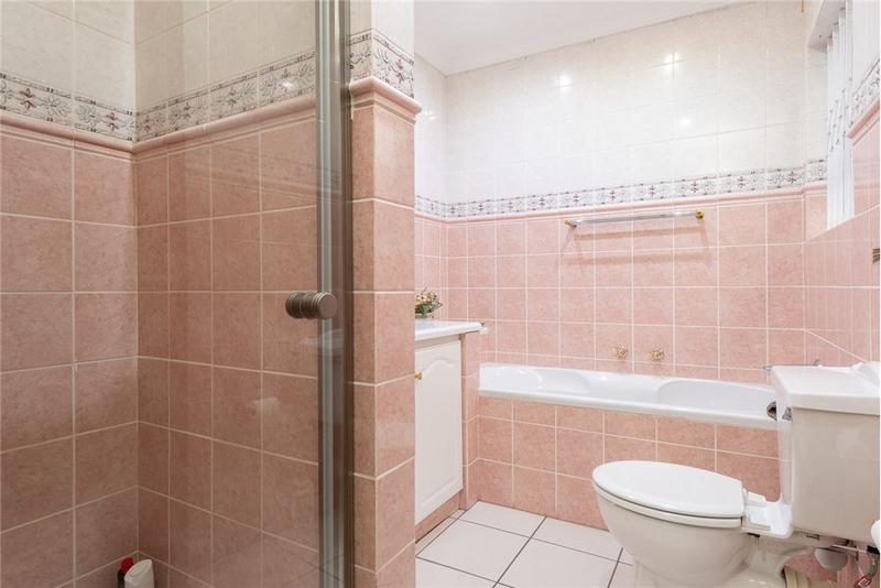 5 Bedroom Property for Sale in Bassonia Gauteng