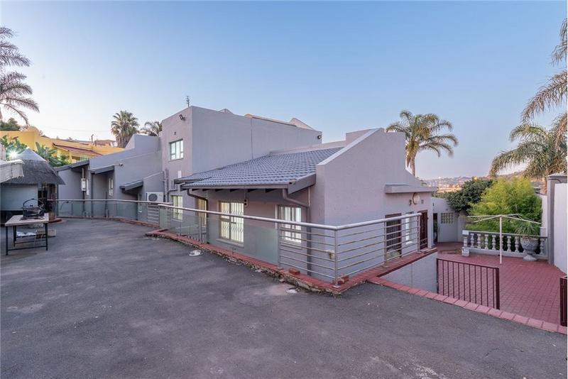 5 Bedroom Property for Sale in Bassonia Gauteng