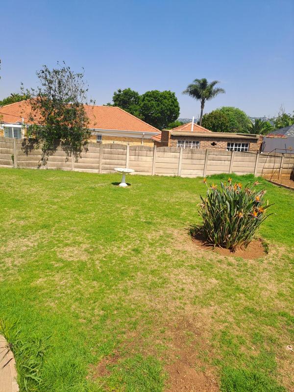 To Let 3 Bedroom Property for Rent in Emmarentia Gauteng