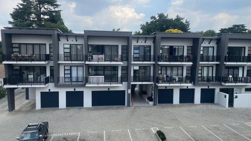 To Let 3 Bedroom Property for Rent in Atholl Gauteng