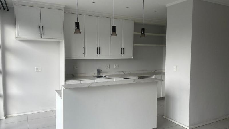 To Let 3 Bedroom Property for Rent in Atholl Gauteng