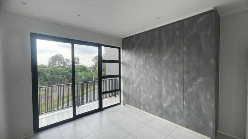 To Let 3 Bedroom Property for Rent in Atholl Gauteng