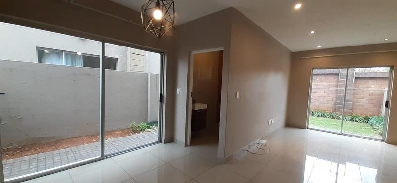 To Let 2 Bedroom Property for Rent in Eldo Lakes Estate Gauteng