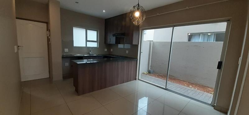 To Let 2 Bedroom Property for Rent in Eldo Lakes Estate Gauteng