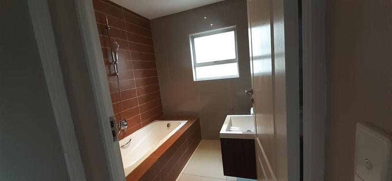 To Let 2 Bedroom Property for Rent in Eldo Lakes Estate Gauteng