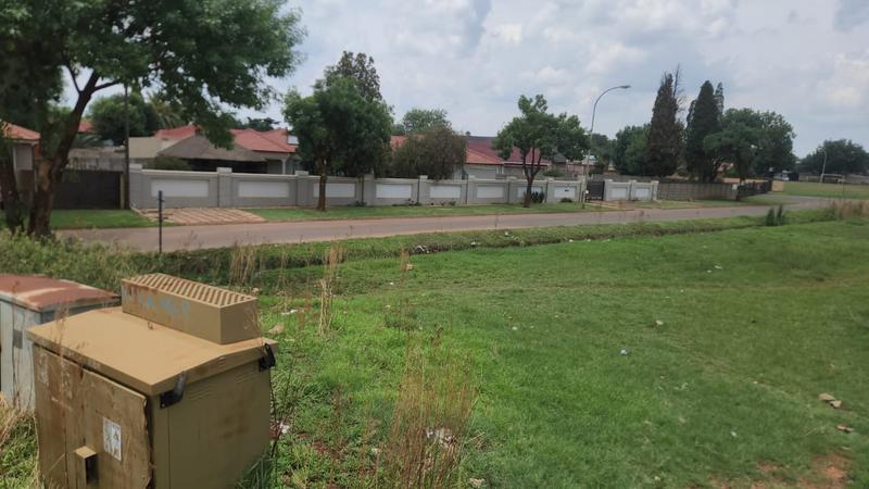0 Bedroom Property for Sale in Rondebult Gauteng