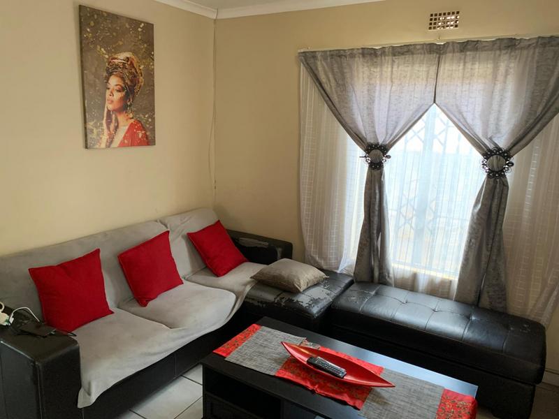 3 Bedroom Property for Sale in Clayville Gauteng