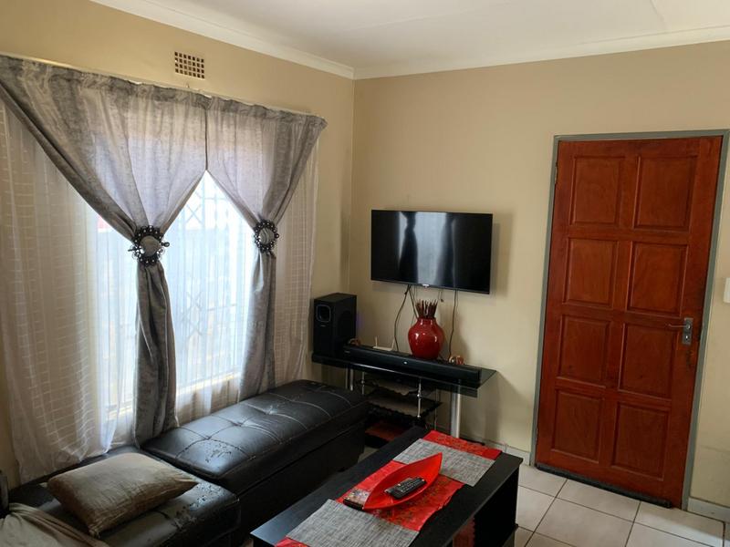 3 Bedroom Property for Sale in Clayville Gauteng