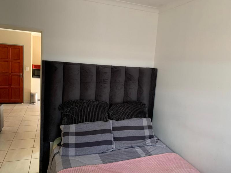 3 Bedroom Property for Sale in Clayville Gauteng