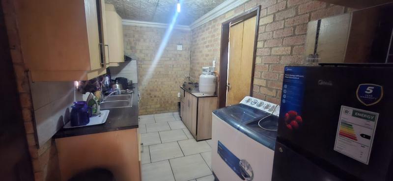 10 Bedroom Property for Sale in Tembisa Gauteng