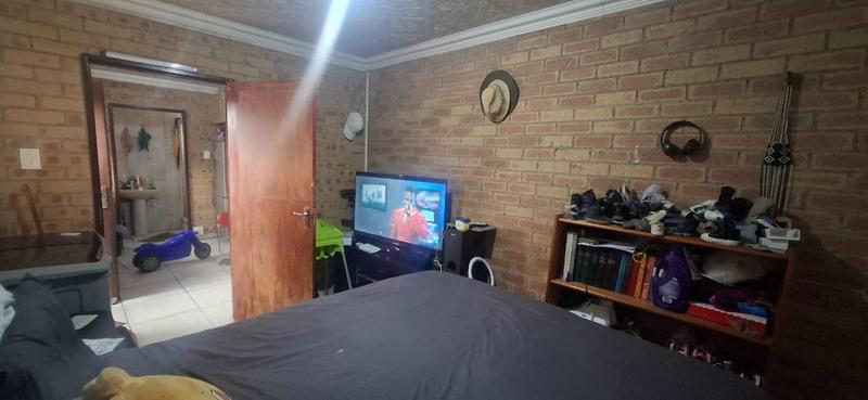 10 Bedroom Property for Sale in Tembisa Gauteng
