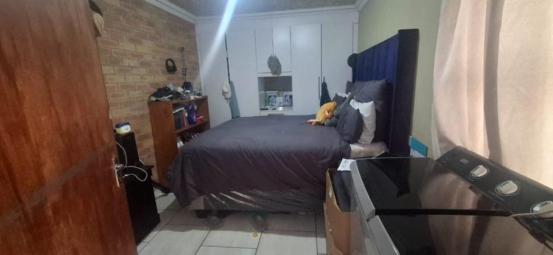 10 Bedroom Property for Sale in Tembisa Gauteng
