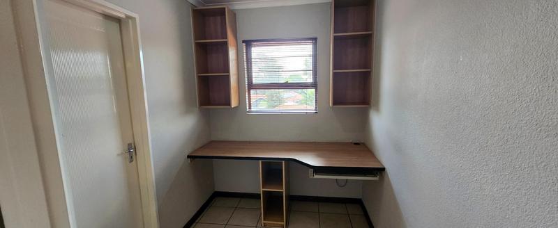 2 Bedroom Property for Sale in Bedfordview Gauteng