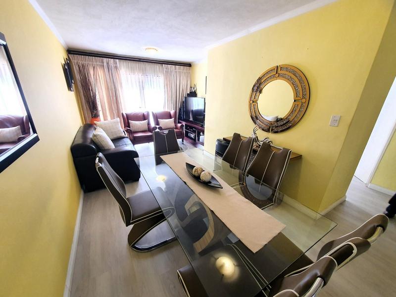 2 Bedroom Property for Sale in Annlin-wes Gauteng