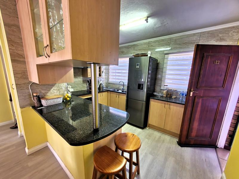 2 Bedroom Property for Sale in Annlin-wes Gauteng