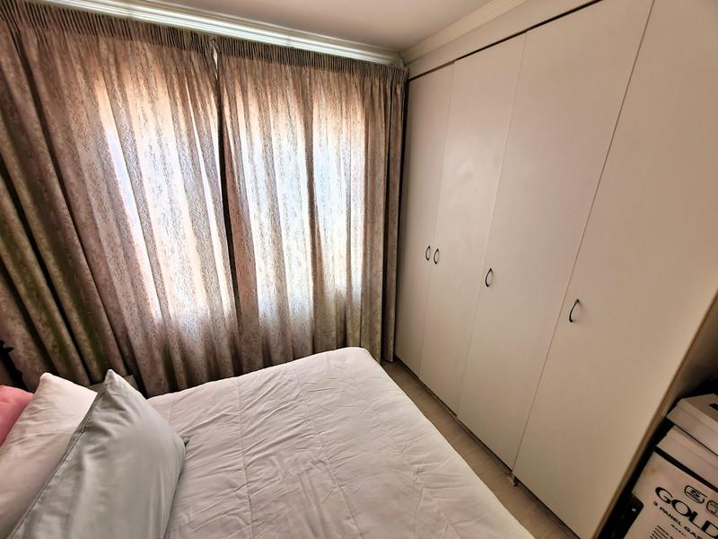 2 Bedroom Property for Sale in Annlin-wes Gauteng