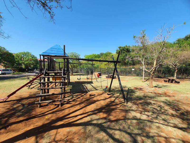 2 Bedroom Property for Sale in Annlin-wes Gauteng