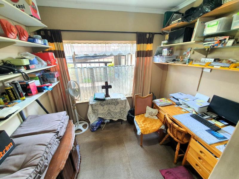 0 Bedroom Property for Sale in Magalieskruin Gauteng