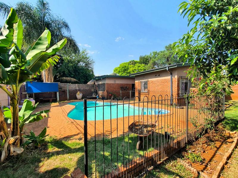 0 Bedroom Property for Sale in Sinoville Gauteng