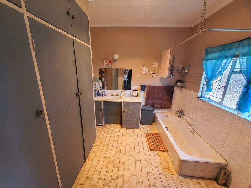 0 Bedroom Property for Sale in Sinoville Gauteng