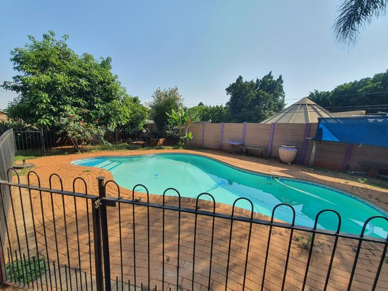 0 Bedroom Property for Sale in Sinoville Gauteng