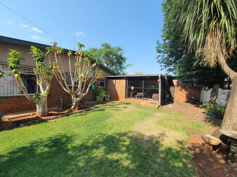 0 Bedroom Property for Sale in Sinoville Gauteng