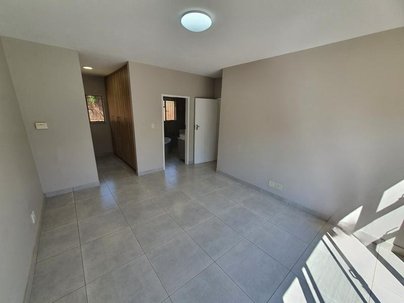 6 Bedroom Property for Sale in Wonderboom Gauteng