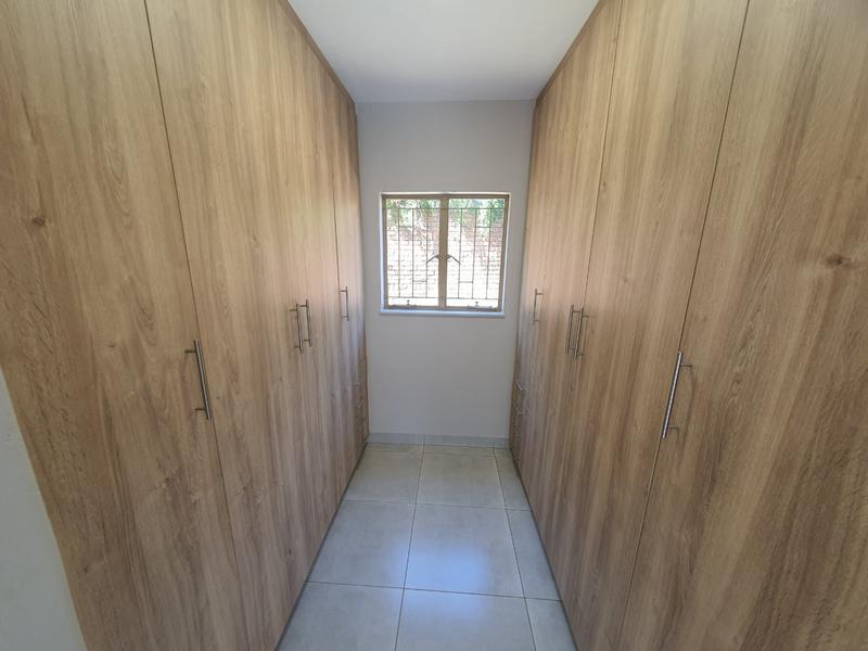 6 Bedroom Property for Sale in Wonderboom Gauteng