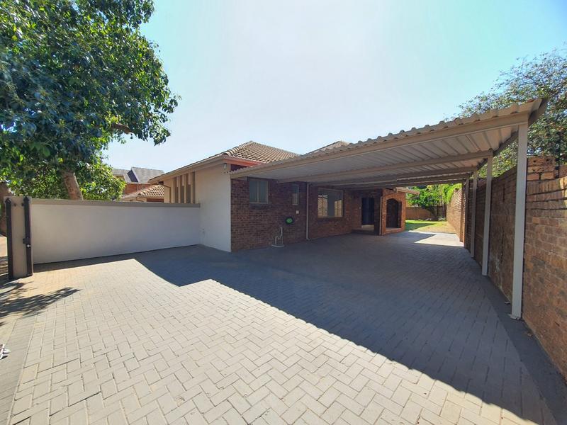 6 Bedroom Property for Sale in Wonderboom Gauteng