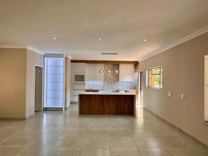 6 Bedroom Property for Sale in Wonderboom Gauteng