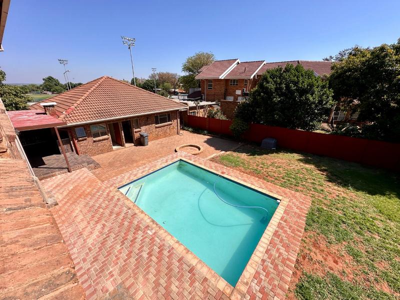 6 Bedroom Property for Sale in Wonderboom Gauteng