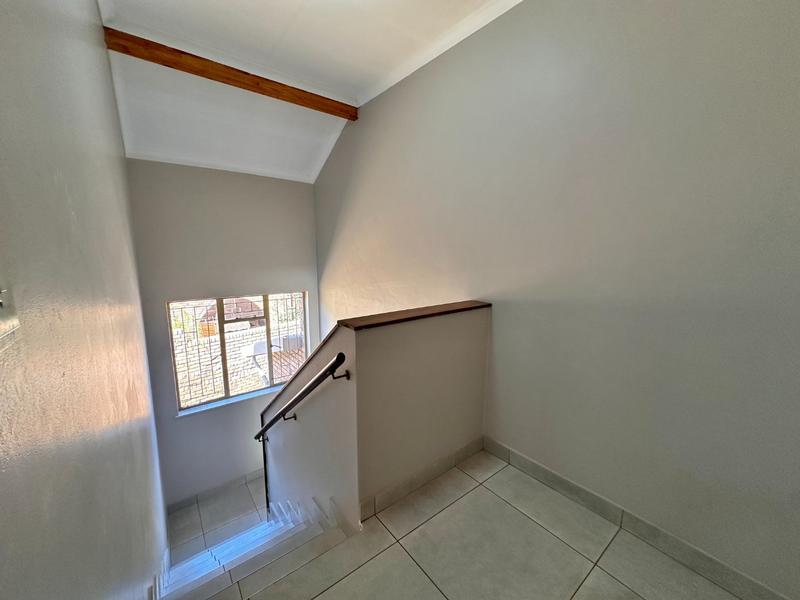 6 Bedroom Property for Sale in Wonderboom Gauteng