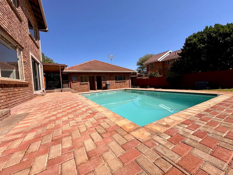 6 Bedroom Property for Sale in Wonderboom Gauteng