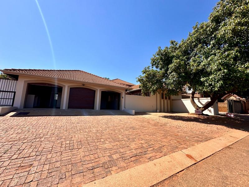 6 Bedroom Property for Sale in Wonderboom Gauteng