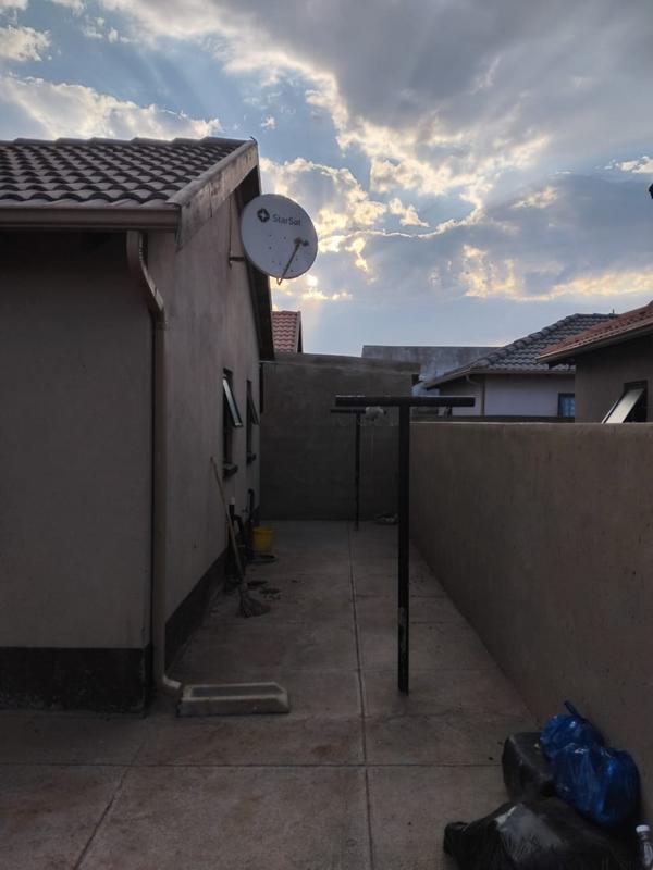 To Let 3 Bedroom Property for Rent in Windmill Park Gauteng
