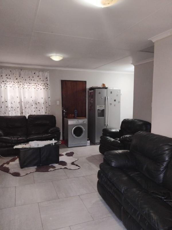 To Let 3 Bedroom Property for Rent in Windmill Park Gauteng