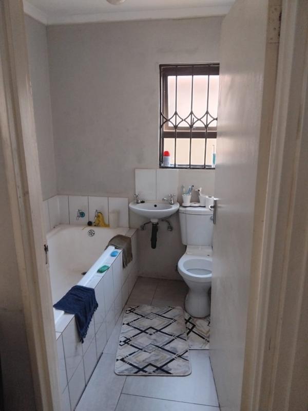 To Let 3 Bedroom Property for Rent in Windmill Park Gauteng