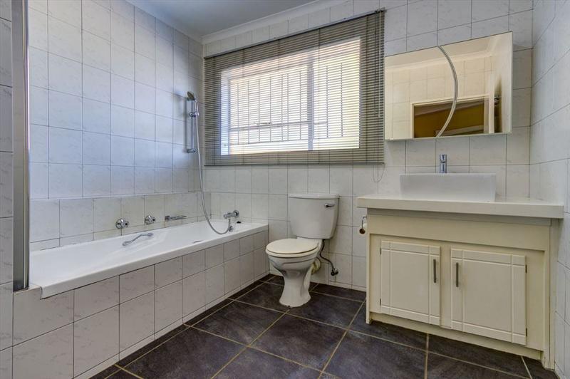 4 Bedroom Property for Sale in Sunward Park Gauteng