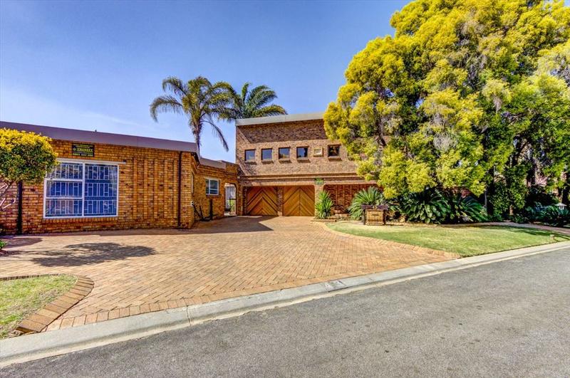 4 Bedroom Property for Sale in Sunward Park Gauteng
