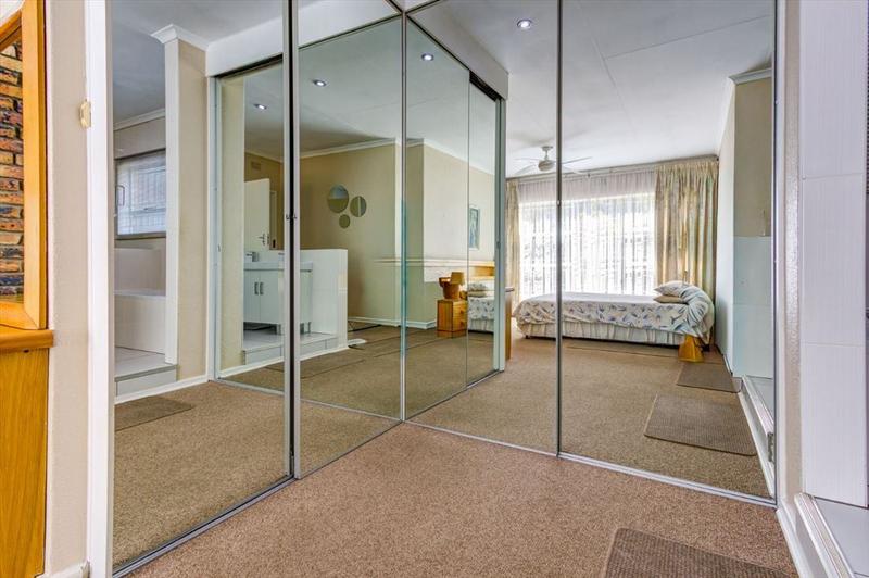 4 Bedroom Property for Sale in Sunward Park Gauteng