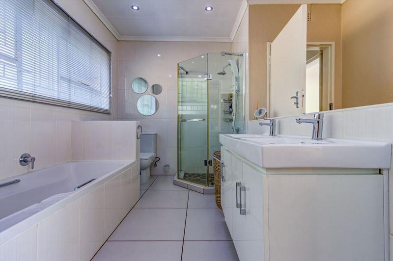 4 Bedroom Property for Sale in Sunward Park Gauteng