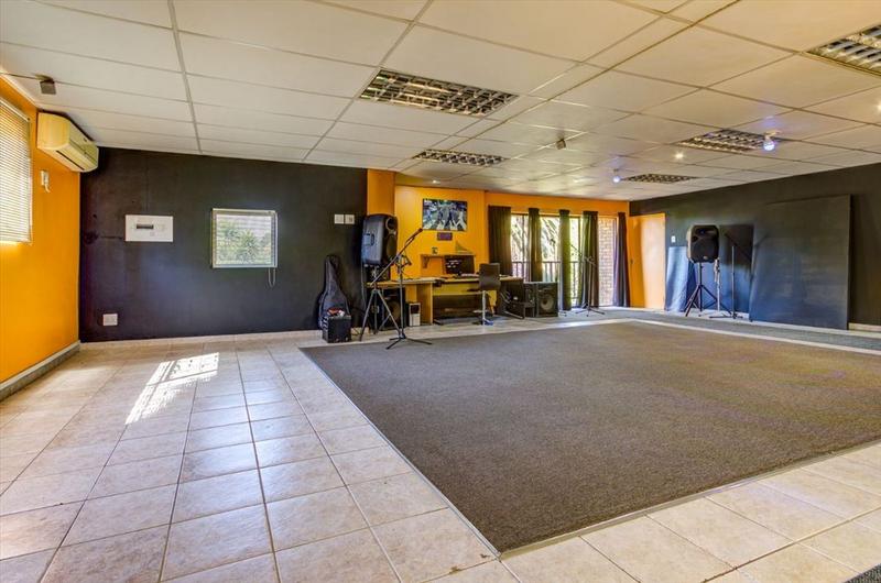 4 Bedroom Property for Sale in Sunward Park Gauteng