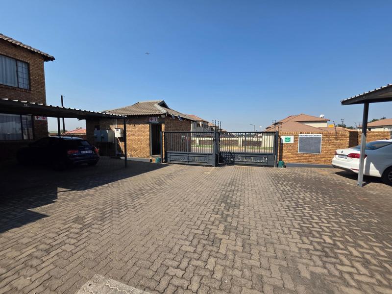 2 Bedroom Property for Sale in Elspark Gauteng