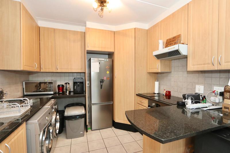 To Let 2 Bedroom Property for Rent in Lonehill Gauteng
