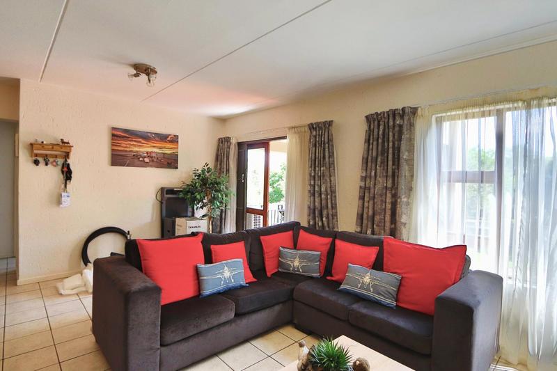 To Let 2 Bedroom Property for Rent in Lonehill Gauteng