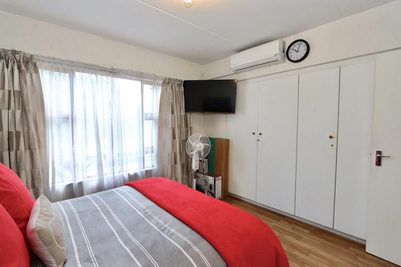 To Let 2 Bedroom Property for Rent in Lonehill Gauteng