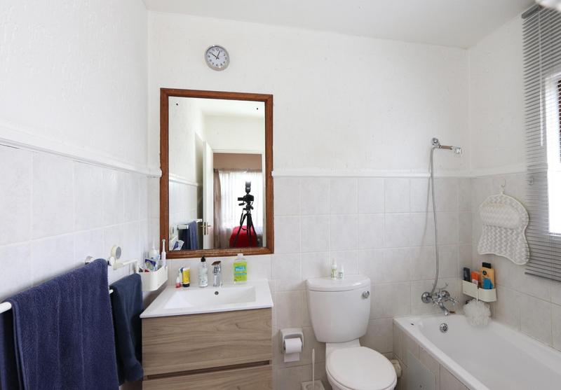 To Let 2 Bedroom Property for Rent in Lonehill Gauteng