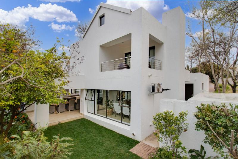 To Let 3 Bedroom Property for Rent in Dainfern Golf Estate Gauteng