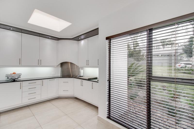 To Let 3 Bedroom Property for Rent in Dainfern Golf Estate Gauteng